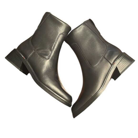 Franco Sarto Black Leather Ankle Boots(Size 7M) - Picture 4 of 9